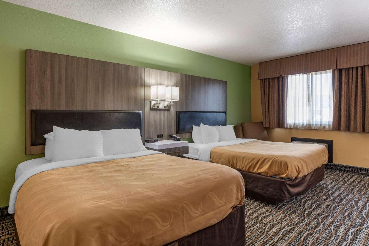 Quality Inn Madras Exterior photo