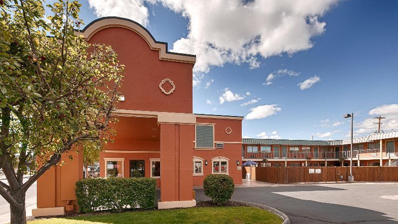 Quality Inn Madras Exterior photo